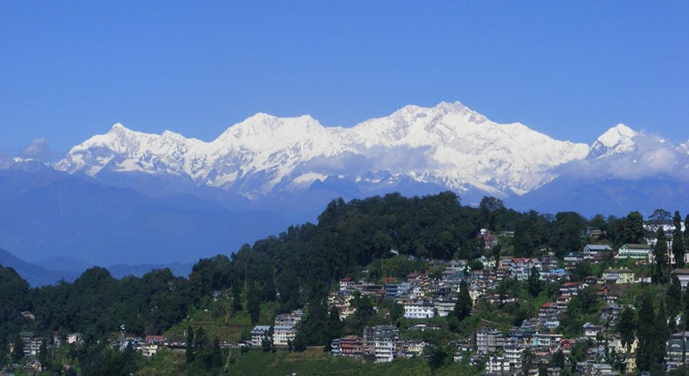 You are currently viewing Exploring Offbeat Darjeeling Villages: Tabakoshi and More